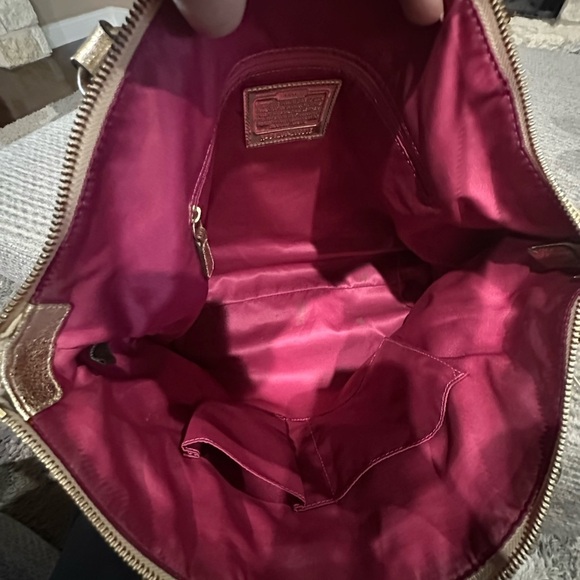 VINTAGE COACH Poppy Metallic Gold Champagne Leather Large Shoulder Bag RARE! - Picture 8 of 11